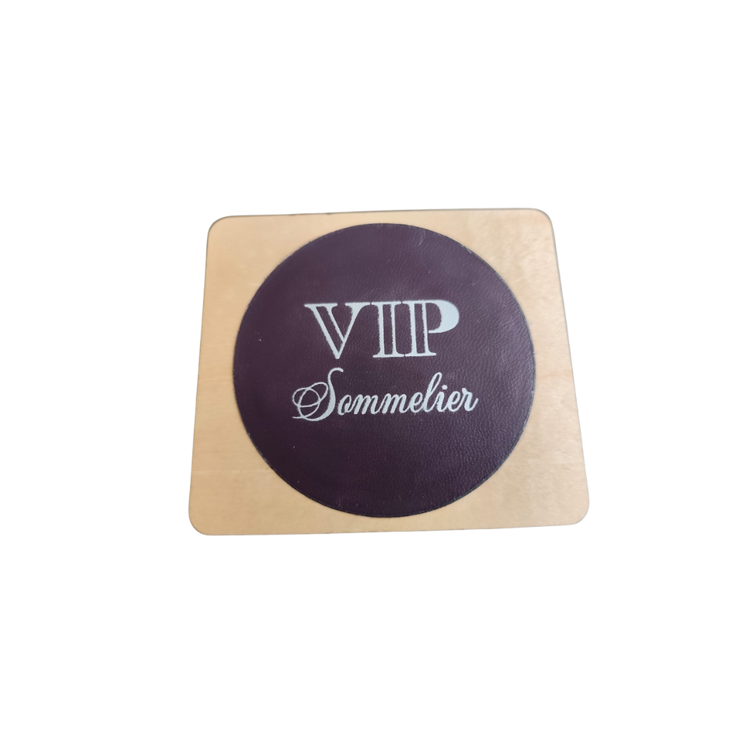 Porta copas Modelo Madrid, Acrílico, madera Maple, piel morada, estampado plata